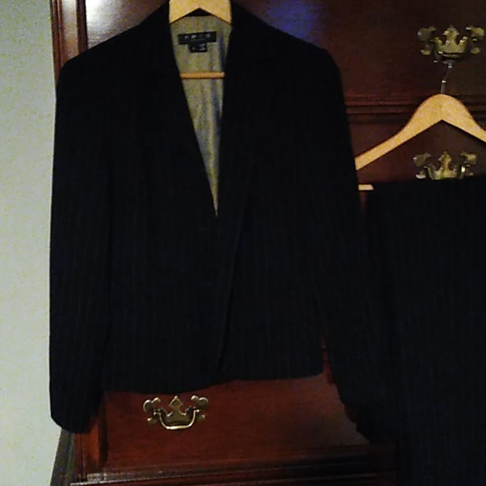 Two-piece pinstriped suit sz 4
